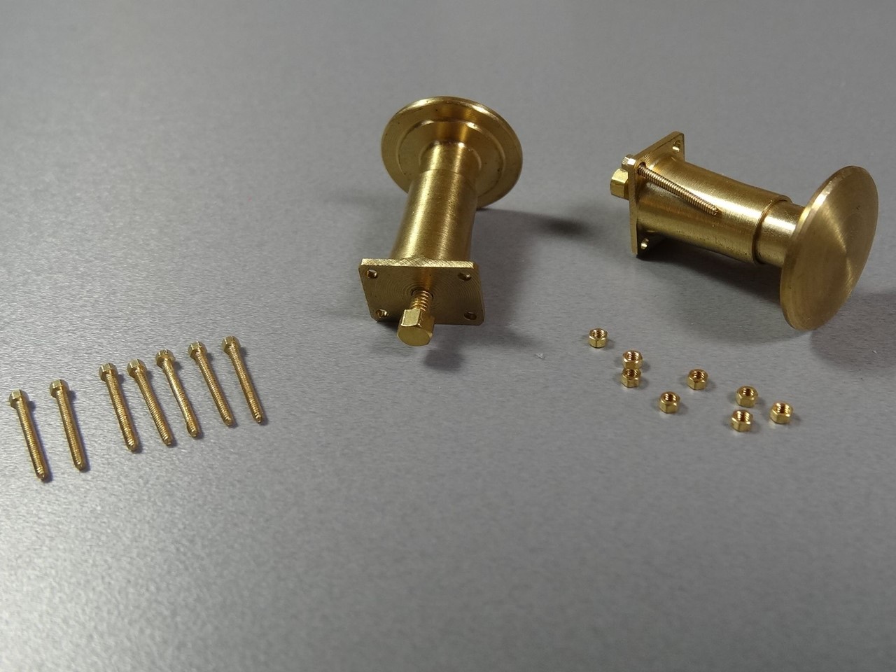 Picture of Buffer with rivets 1:32, 1 pair